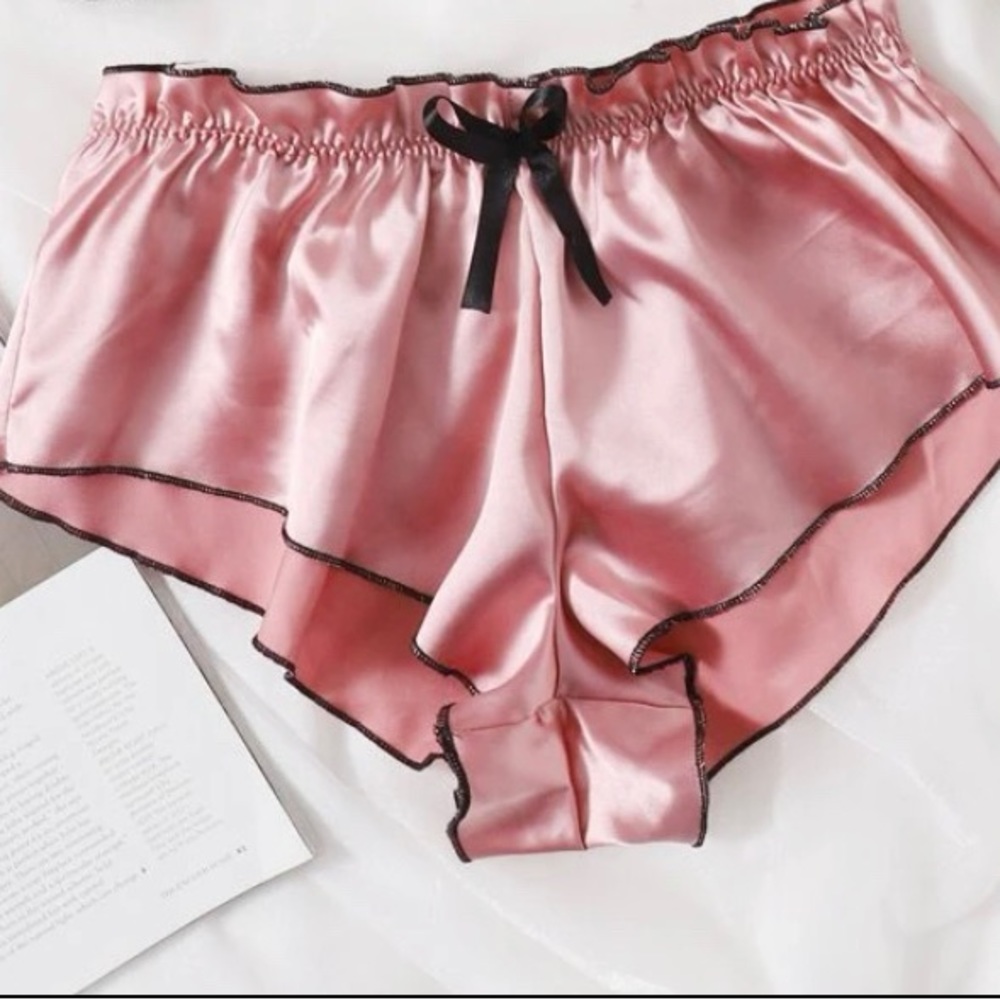 from Shein short Pajama bottoms silk and pink never been worn